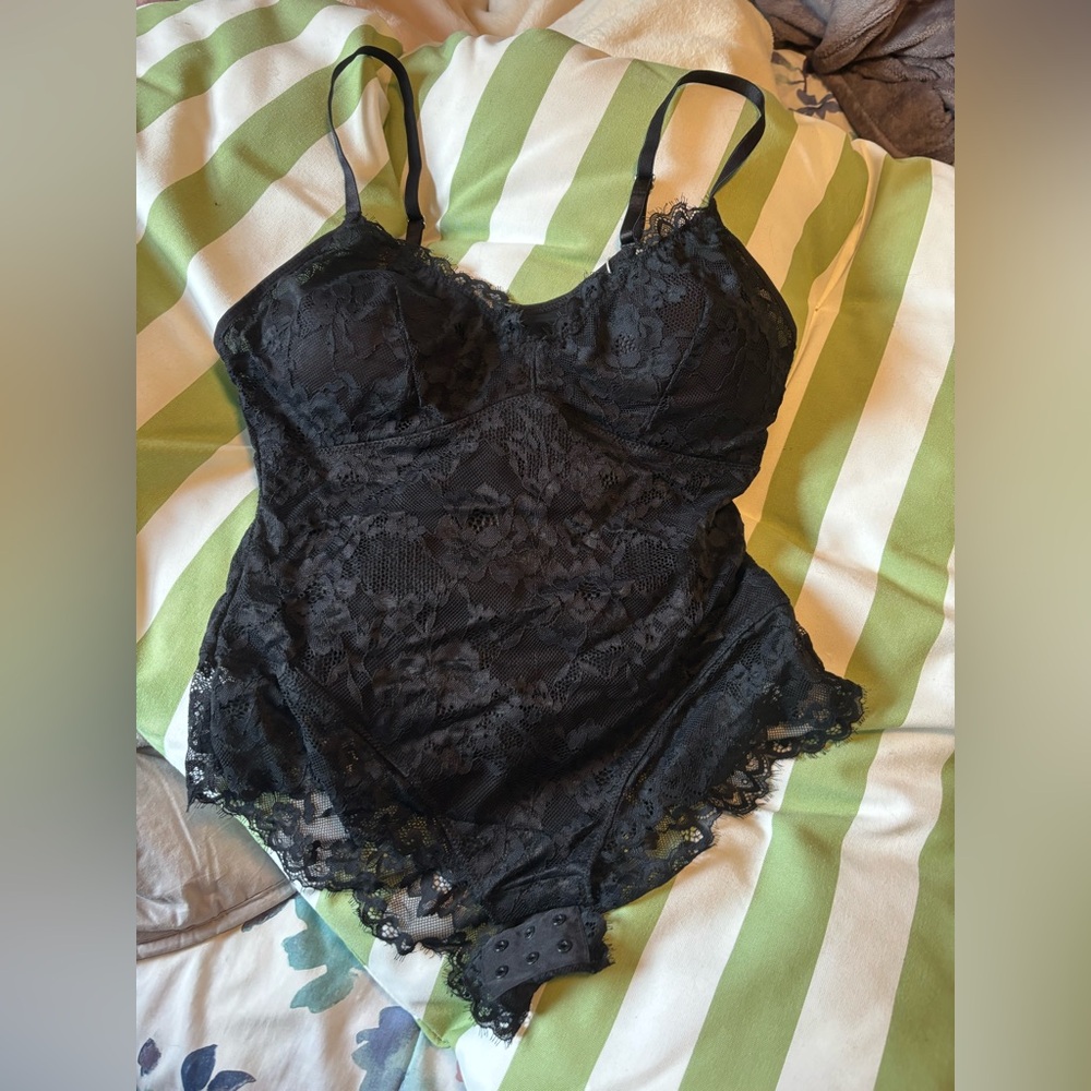 Heyshape Full Lace Bodysuit NWT